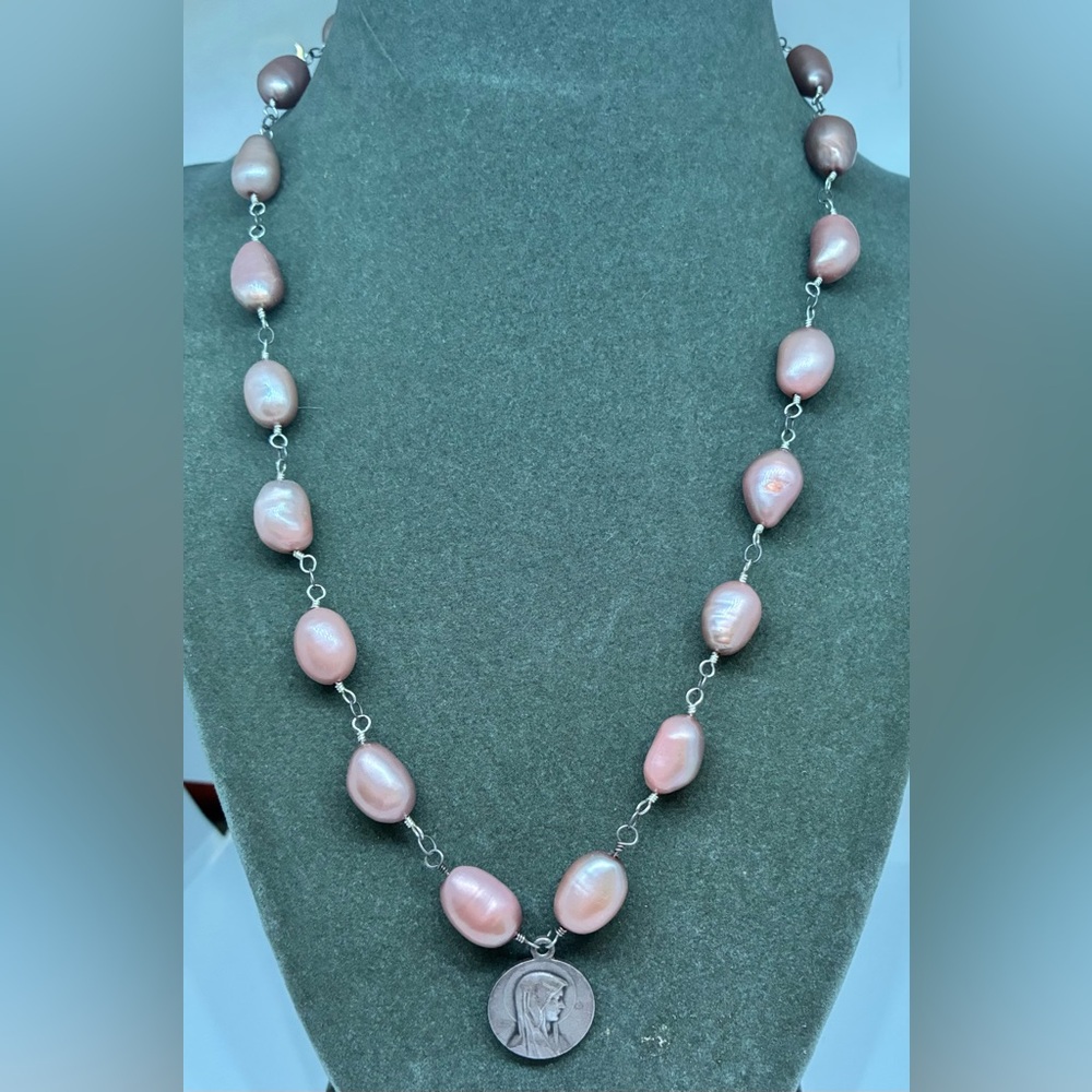 Elegant .925 Silver/Pink Freshwater Pearl Necklace Vintage OBC Virgin Mary Medal